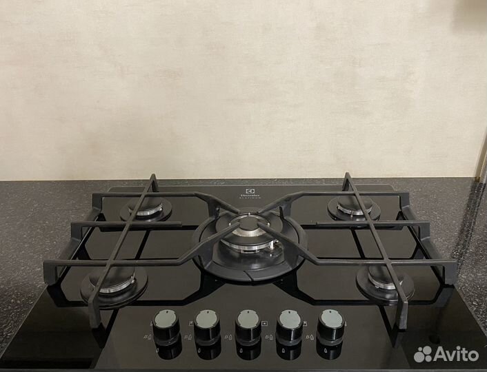 Встраиваемая аарочная панель Electrolux