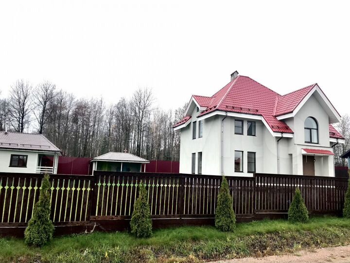 Дом 170 м² на участке 12 сот.
