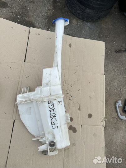 Бачок омывателя Kia sportage 3