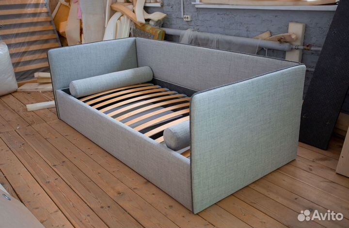 Кровать детская с матрасом. Новое в упаковке