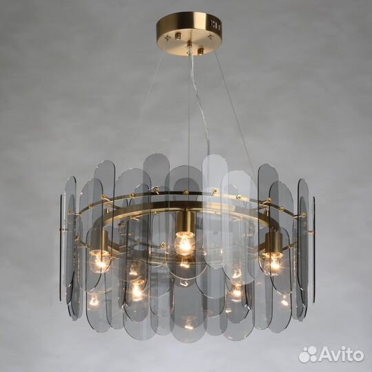 Люстра подвесная в спальню модерн