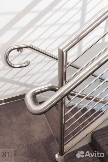 Перила из нержавейки со стеклом