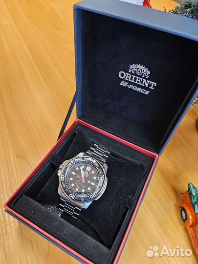 Часы Orient M-force