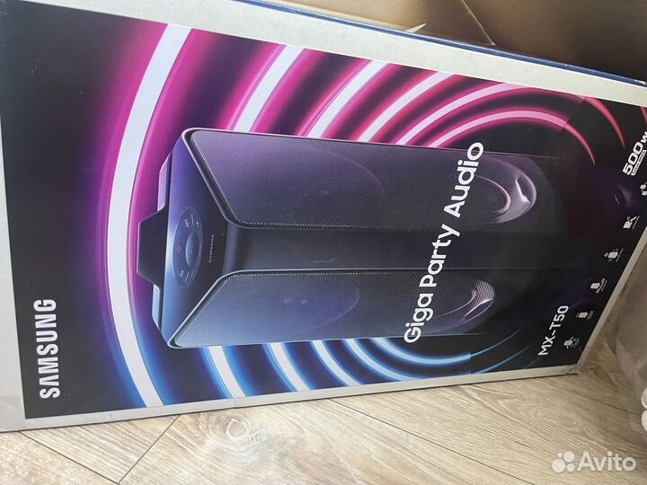 Музыкальная колонка с блютузом