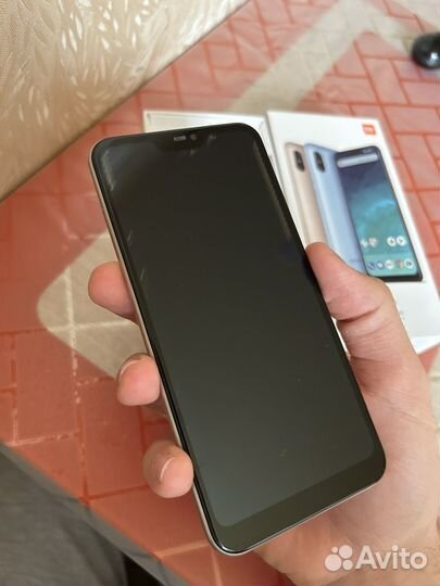 Xiaomi Mi A2 Lite Android One, 3/32 ГБ