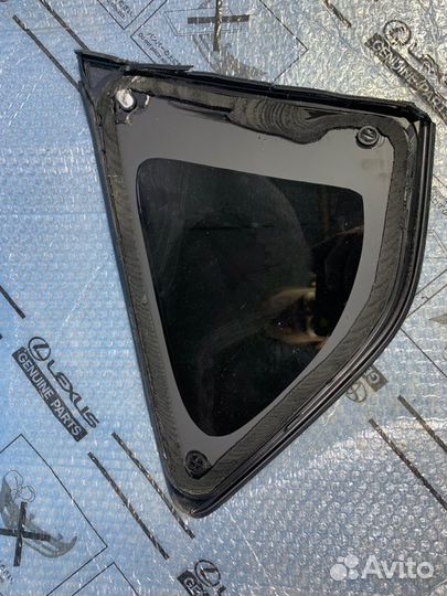 Стекло глухое Toyota Rav4 XA40 2013