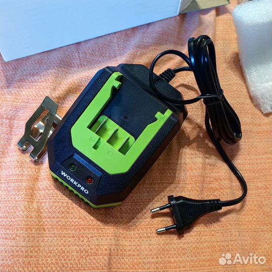 Ударный беспроводной гайковёрт Workpro