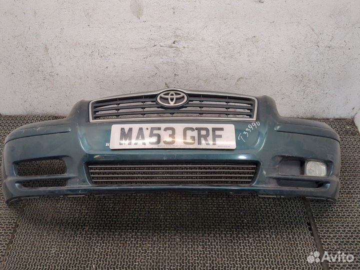 Решетка радиатора Toyota Avensis 2, 2003