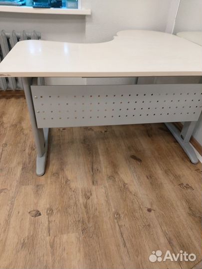 Письменный стол