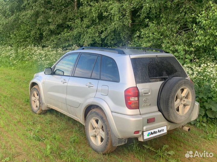 Toyota RAV4 2.0 AT, 2003, 450 000 км