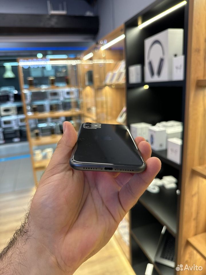 iPhone 11, 128 ГБ