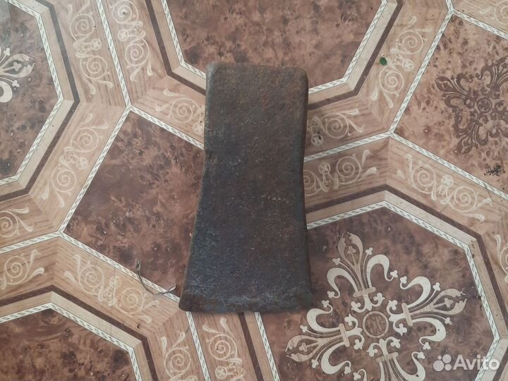 Топор, колун