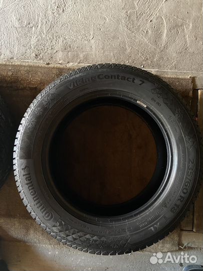 Continental ContiVikingContact 7 235/65 R18