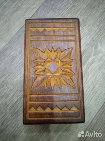 Резная шкатулочка из дерева. СССР