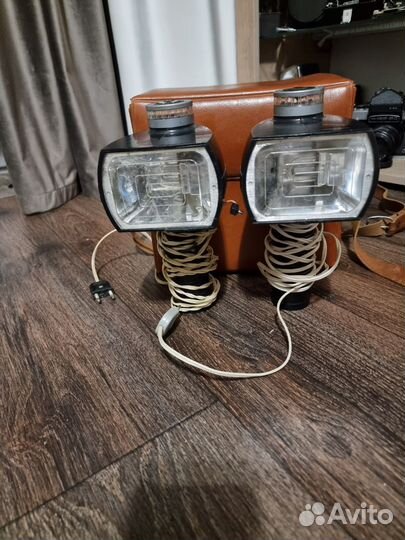 Студийные фотовспышки