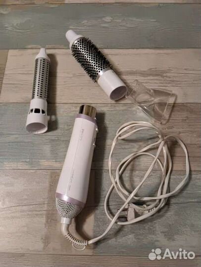 Фен-щетка Phillips Essential Care Ionic