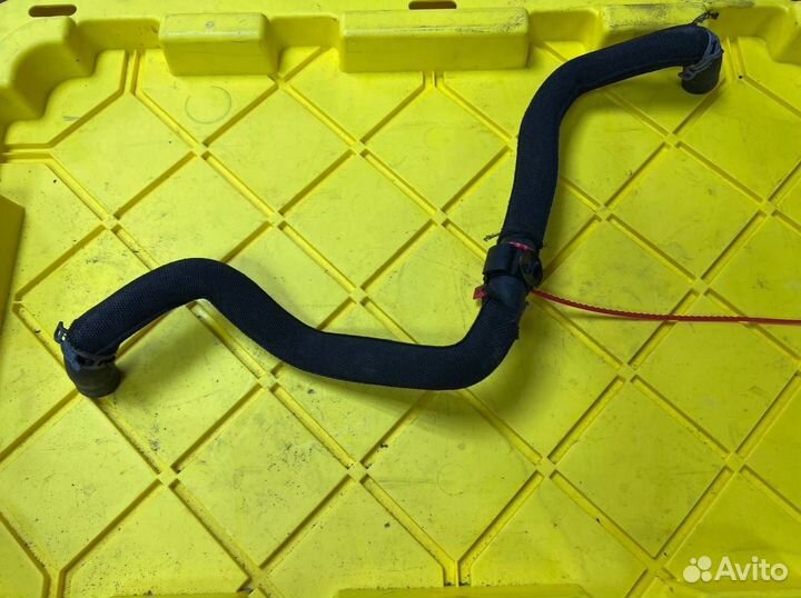 Патрубок (трубопровод, шланг) Audi A8 D4/4H 2012