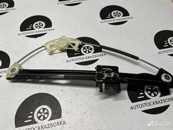 Стеклоподъемник задний правый Porsche Macan 95B