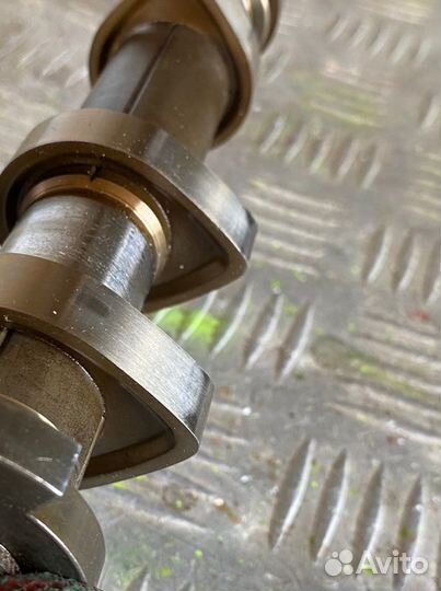 Распредвал Hyundai Santa Fe CM G4KE 2012