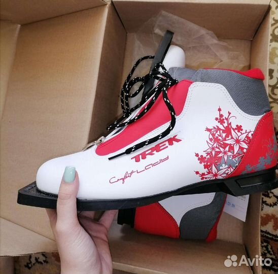 Лыжные ботинки trek