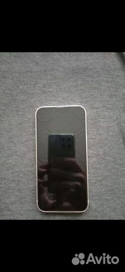 Продам iPhone 13 256