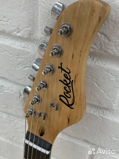 Электрогитара Rocket ST-01