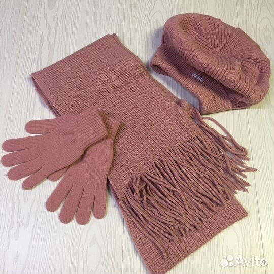 Комплект берет, шарф, перчатки