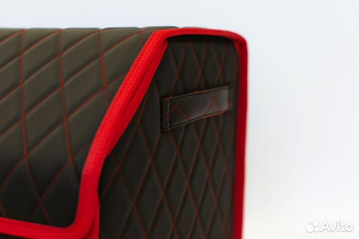 Кофр 40-30-30 черный/шов красный/красный кант