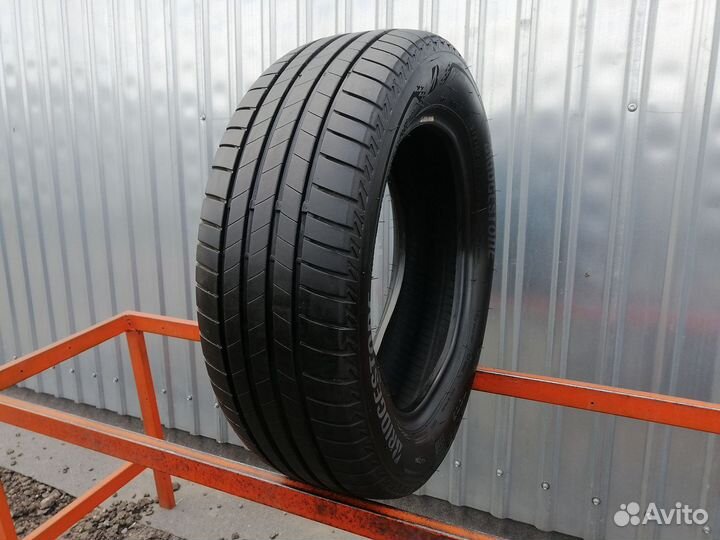 Bridgestone Turanza T005 185/60 R15 82H