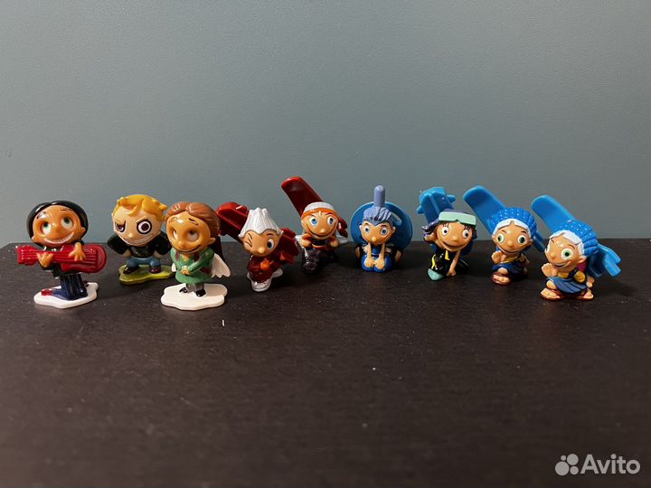 Игрушки из киндера, ленты, пятерочки