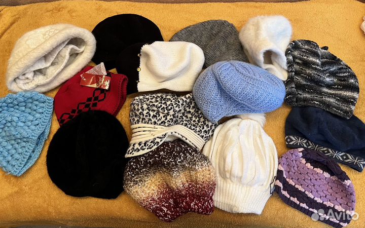 Шапки береты зимние пакетом
