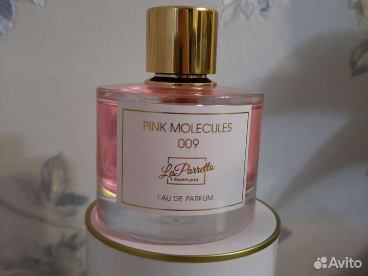 Pink molecule 090.09