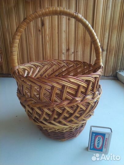 Корзинка плетенная
