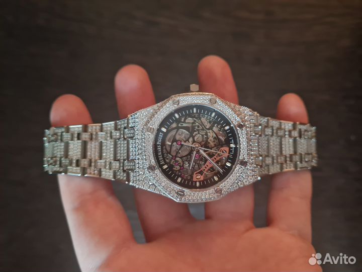 Люксовые часы audemars piguet swarovski