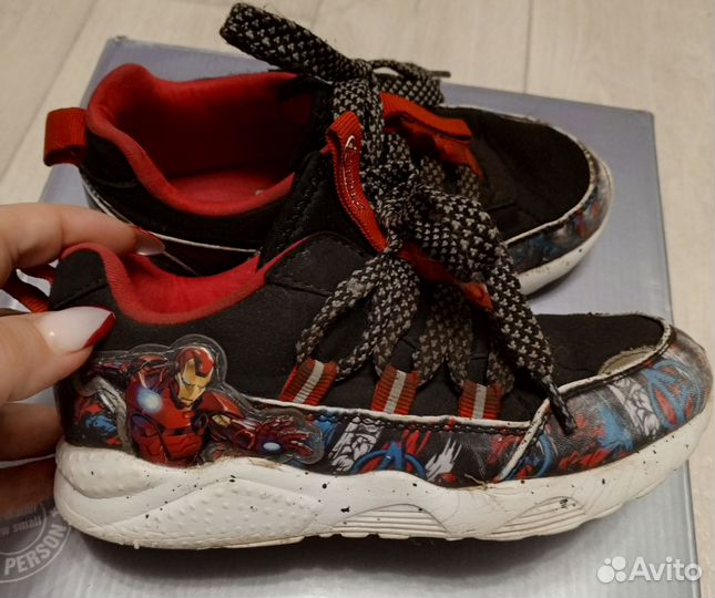 Кроссовки детские