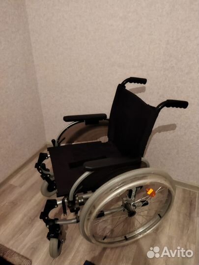 Инвалидная коляска новая