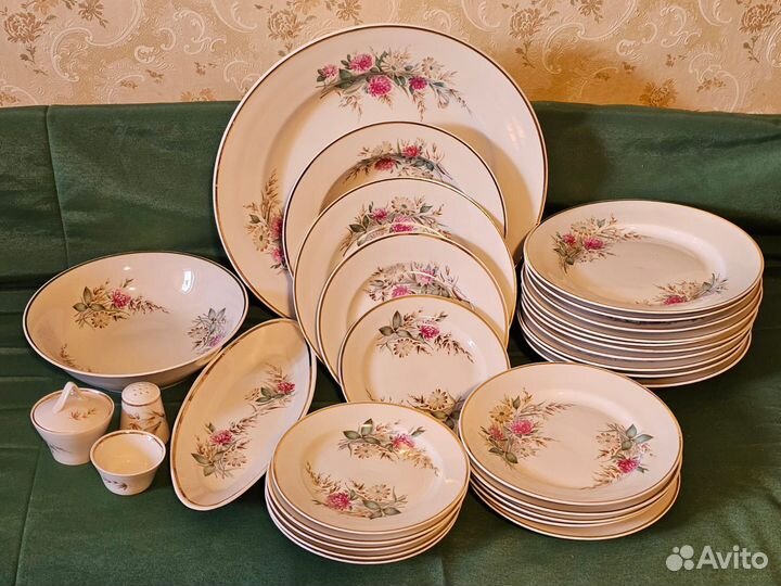 Сервис обеденный СССР 1991г на 6 персон дулево