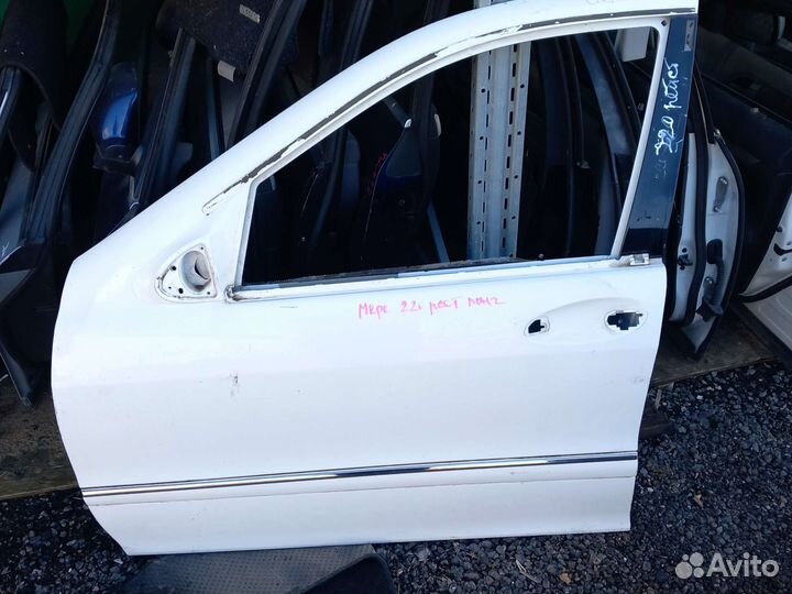 Мерседес 220 дверь передний левая