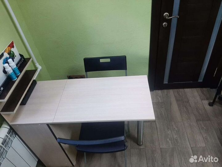 Сдам в аренду маникюрный стол