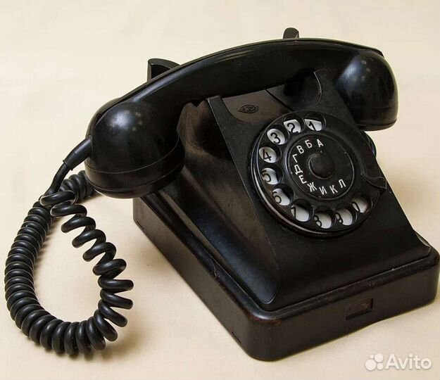 Телефонные аппараты советских времён