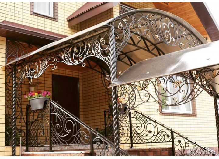 Козырьки, навесы из поликарбоната