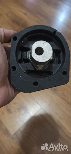 Опора раздатки на бмв Е83