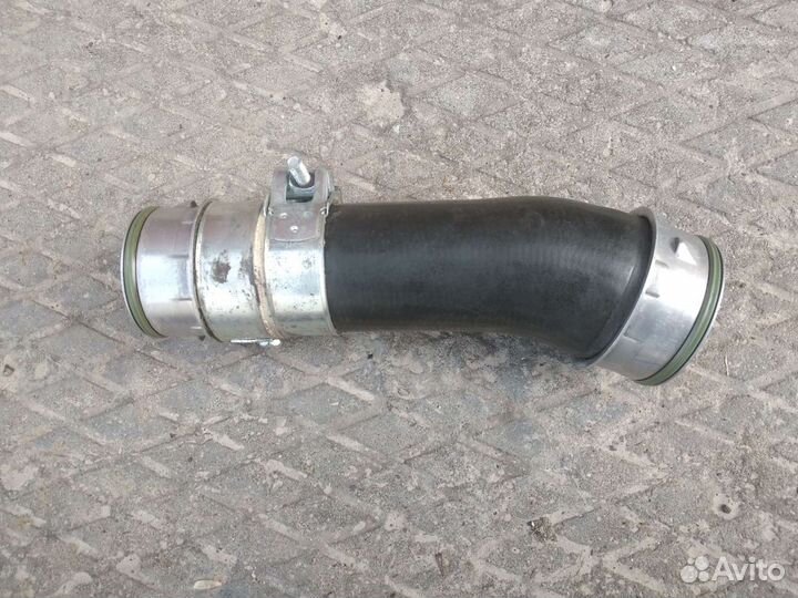 Патрубок турбины Фольксваген т5 2.5ахе