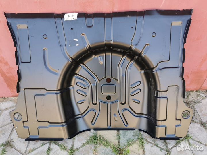 Пол багажника Ford Focus I
