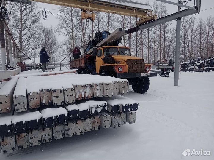 Столбы освещения