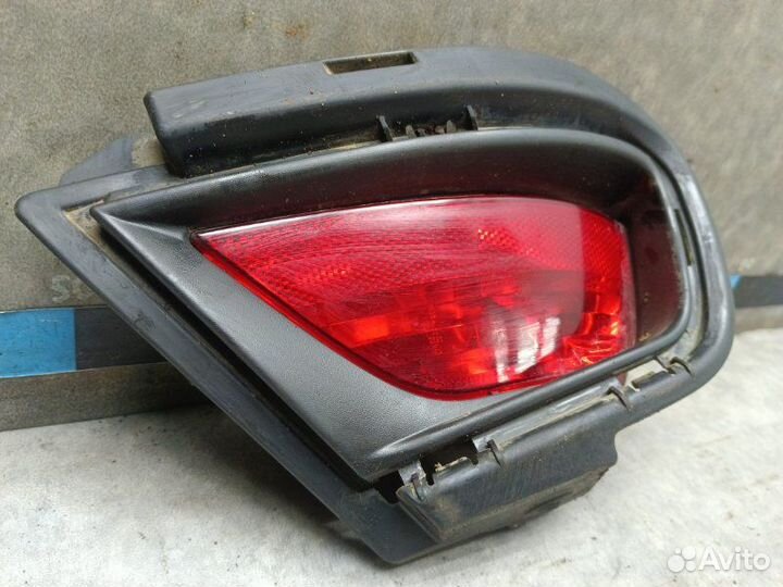 Фонарь в бампер задний правый Renault Duster 4Х4