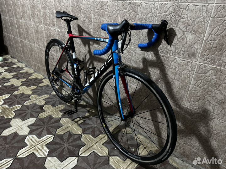 Шоссейный карбоновый велосипед Cube