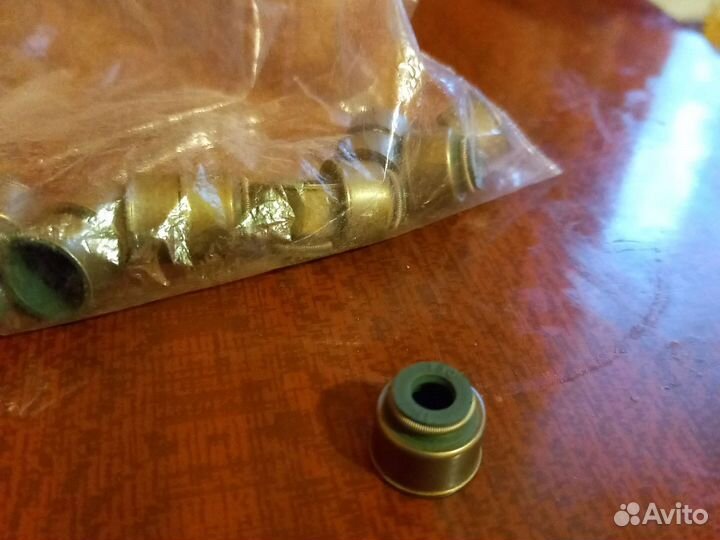 Маслосъемные колпачки toyota