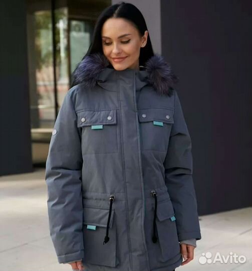 Парка женская с натуральным мехом новая 50
