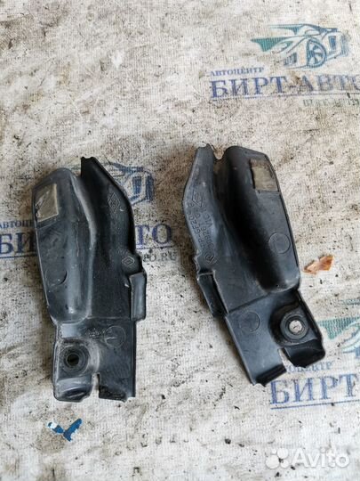 Водосток крышки багажника Renault Scenic II